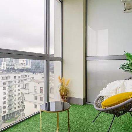 Apartment Premium On Browary Warszawskie With Parking & Balcony *