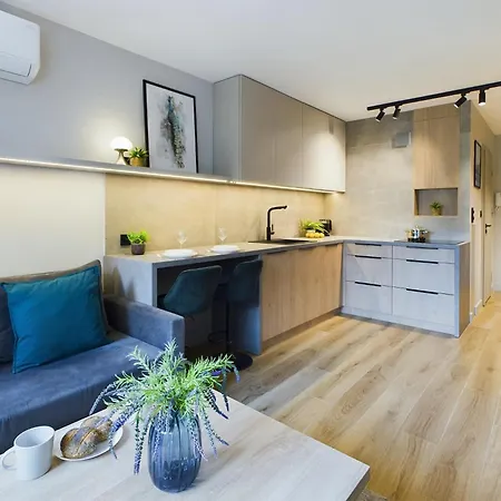 Apartment Beautiful For Two People By Renters Warsaw