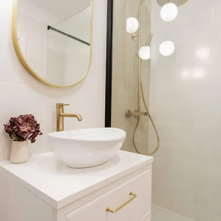 Rosette Wiktoryn Apartment Warsaw