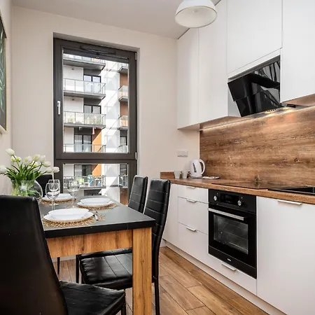 Kasprzaka 29c Two Separate Bedroom Free Garage By Perfect Apartament