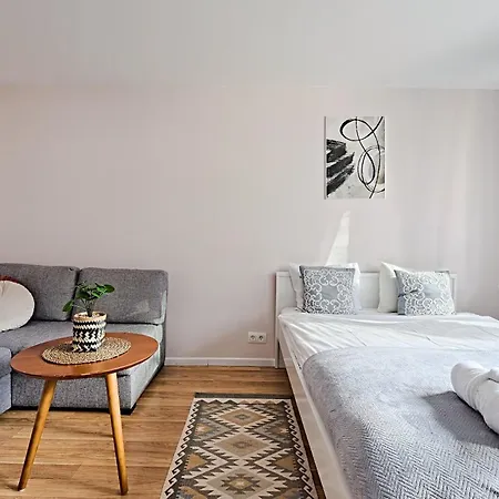 Apartament Oasis 2 In Center Downtown Warszawa