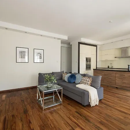 Royal Wilanow 2-bedroom *