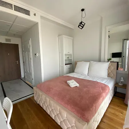Appartamento Warszawski Hongkong, Kultowe Miejsce