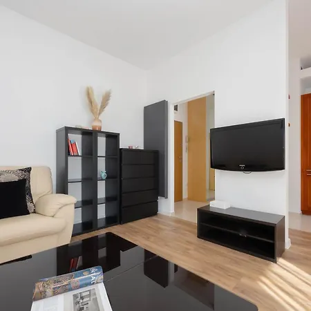 Kwiatkowskiego In Perfect For Remote Work By Renters * Warsaw