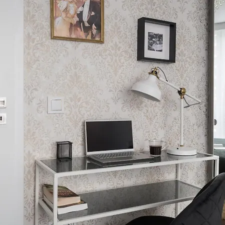 So Chic! 2-Bedroom Urban Suite 900M To Central Station Metro Rondo Onz *