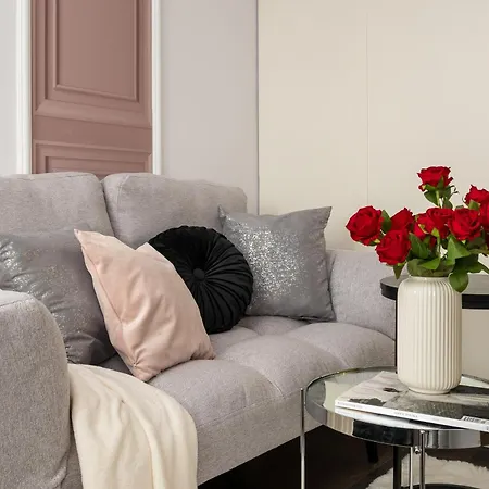Apartment So Chic! 2-Bedroom Urban Suite 900M To Central Station Metro Rondo Onz *