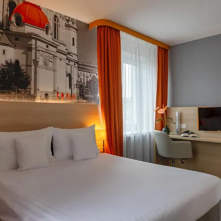Mdm Centre Hotel