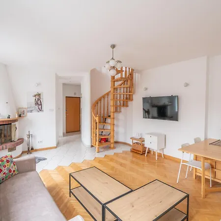 Krakowskie Przedmiescie Apartment