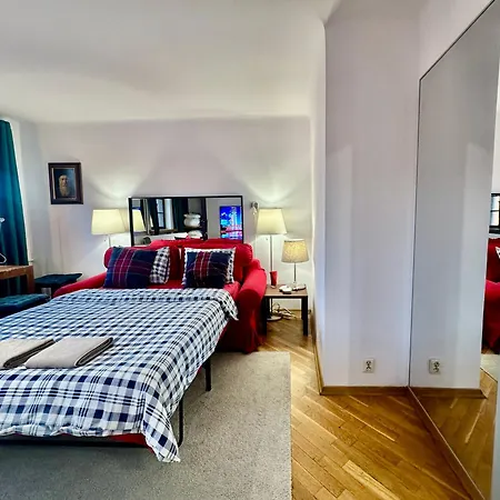 Old Town View Wifi 300 Mb/s Huge Screen Netflix Appletv Amazontv Warszawa