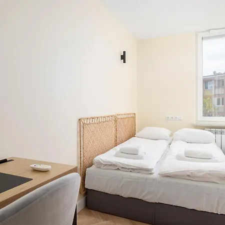 Apartament Rentplanet - Solec Warszawa