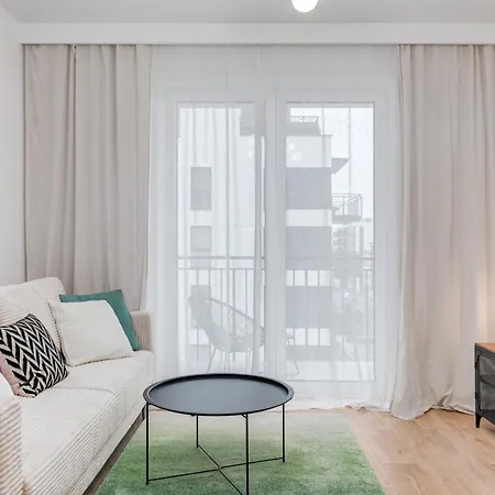 Apartament Przy Torach 4 By Nyx
