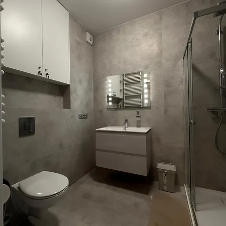 Kaskady Airport Modern - Close To The Airport And Center Warszawa
