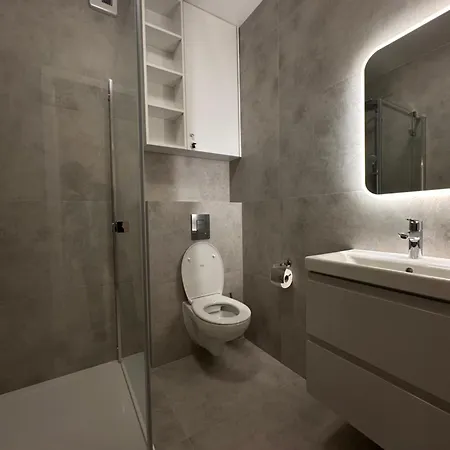 Kaskady Airport Modern - Close To The Airport And Center Apartament *
