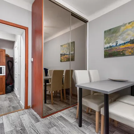 Apartment Elektoralna 19 By Homeprime