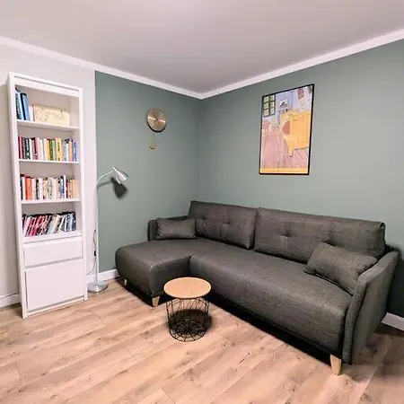 Cozy 2rm With 2xworkspace Warszawa