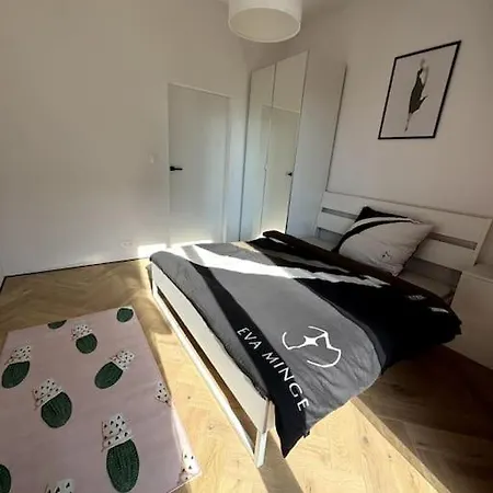 Apartment Modern Flat , Quiet Area Ideal For Family Warsaw