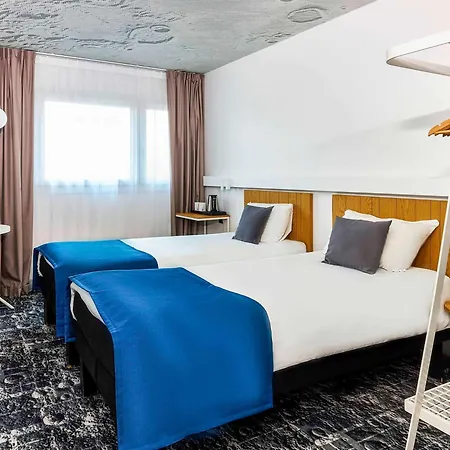 Ibis Centrum Hotell 2*