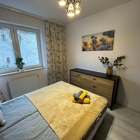 Wiosenny Kamienica Grochow With Free Parking Varsovia
