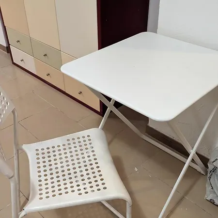 Ursus Mens Only - Self Check-in Hostel *
