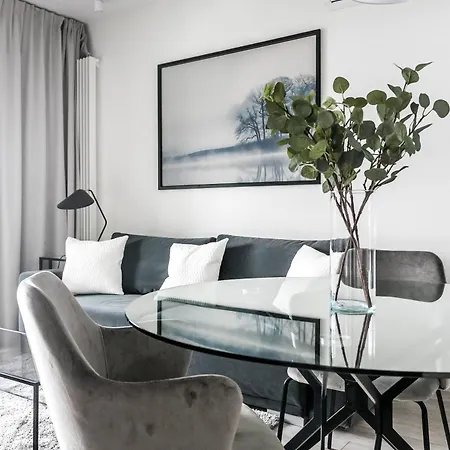 Apartment P&o Mennica Ii *