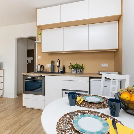 Superapart Konstancinska 3b