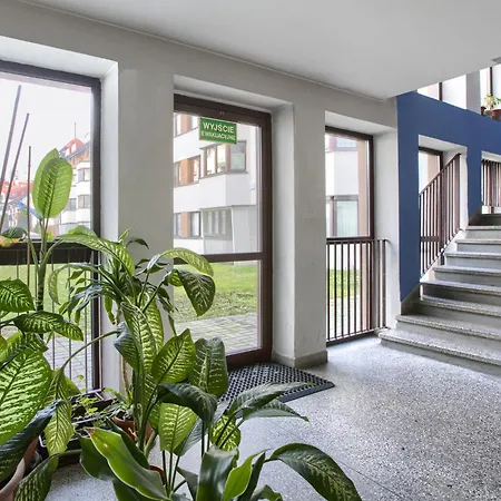 Superapart Konstancinska 3b *