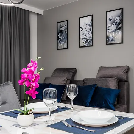 Pileckiego 59 By Perfect Free Parking * Warszawa