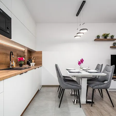 Pileckiego 59 By Perfect Free Parking Apartament