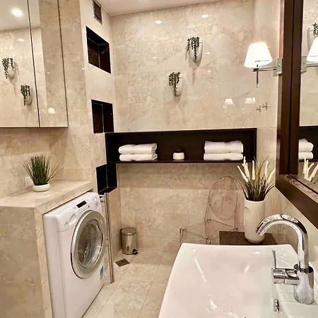 Apartment Modern With Parking Near Metro Kabaty By Renters