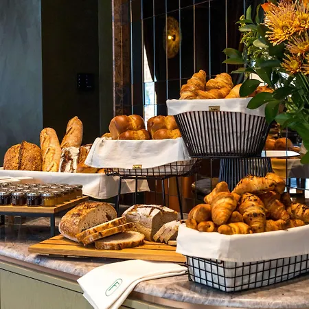Flaner Hotel, Worldhotels Crafted Hotel 4*