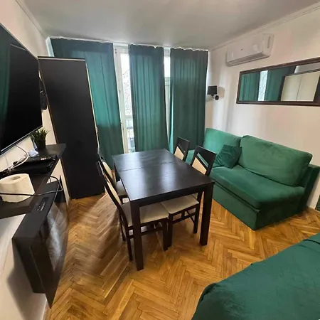 Apartament Unit Centrum By Metro Rondo Onz