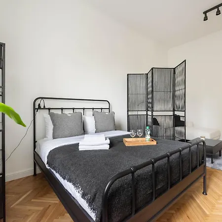 Saxon Garden Prestige Apartment Warschau