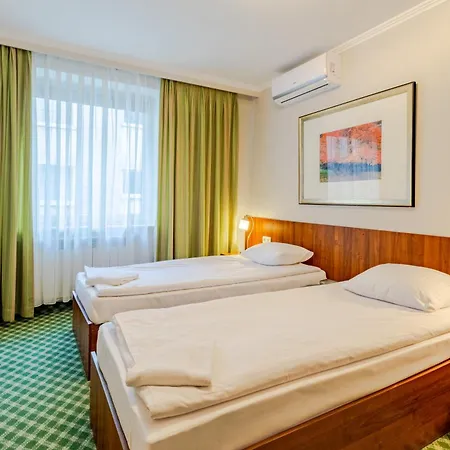 Hit Hotel Warsaw