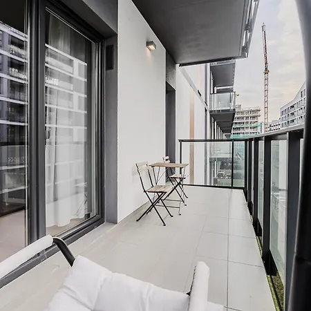 Apartment Prymasa Tysiaclecia - P&o Serviced