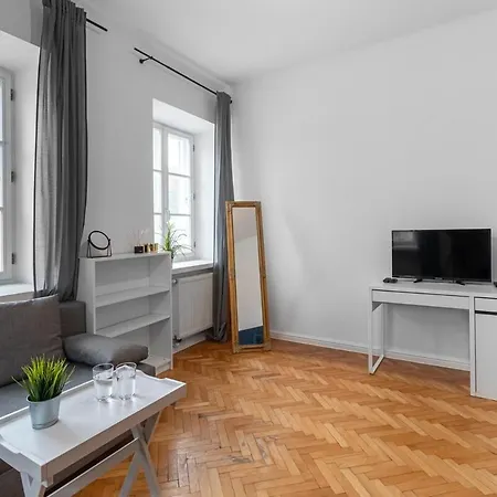 Apartment Chic - Stare - Cozy And Stylish - Mostowa