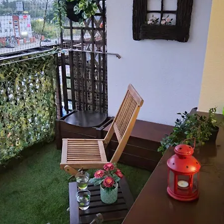 Comfortable In Good Location Warszawa