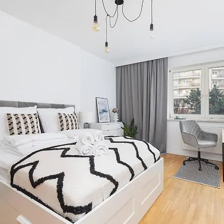 Wielicka Spacious Near Metro Wwa40 Apartament Warszawa