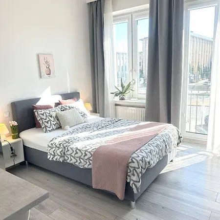 Exclusive Smolna Apartment *