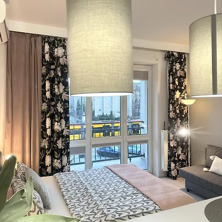 Exclusive Smolna Apartment