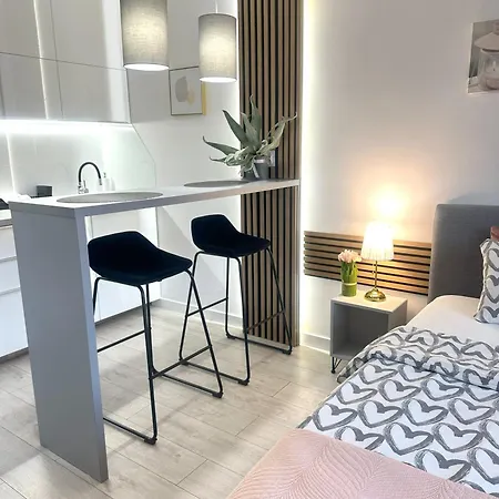 Exclusive Smolna Apartment *