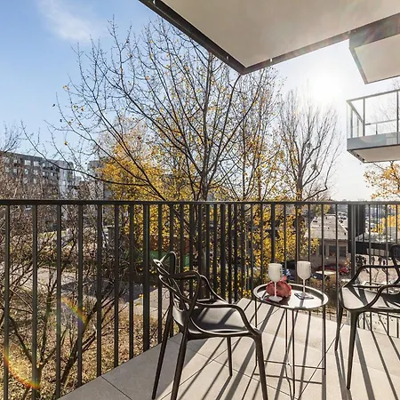 Superapart Nowy Sluzewiec, Next To Chopina Airport, Tor Sluzewiec, Aircondition Warsaw