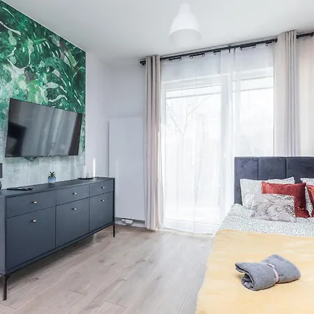 Superapart Nowy Sluzewiec, Next To Chopina Airport, Tor Sluzewiec, Aircondition Warsaw