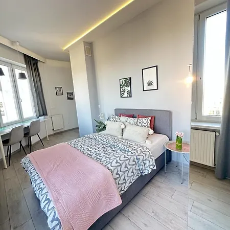 Exclusive Smolna Apartment