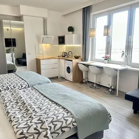 Exclusive Smolna Apartment