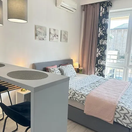 Exclusive Smolna Apartment Warsaw