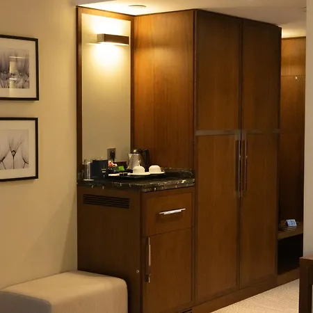 Doubletree By Hilton & Conference Centre 4* Warszawa