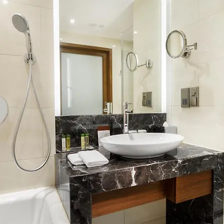Doubletree By Hilton & Conference Centre Warszawa