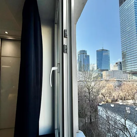 Apartament Class Metro Fast Wifi 100 Mbs 70'tv Netflix Hbo Max Disney+ Appletv+ Warszawa
