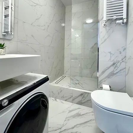 K22 Galeria Mokotow B Modzelewskiego Apartament *
