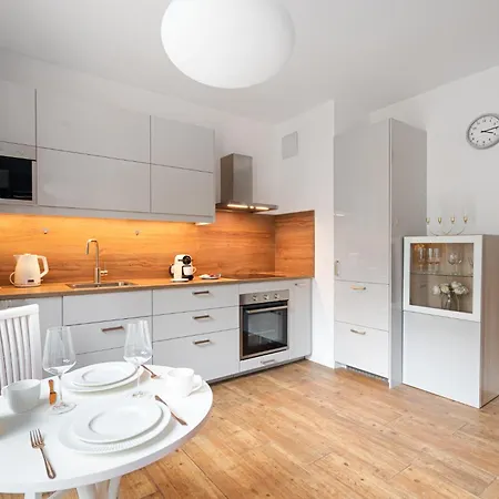 Golden - Big In Luxury Building Near Metro Station-grzybowska 85-5 *